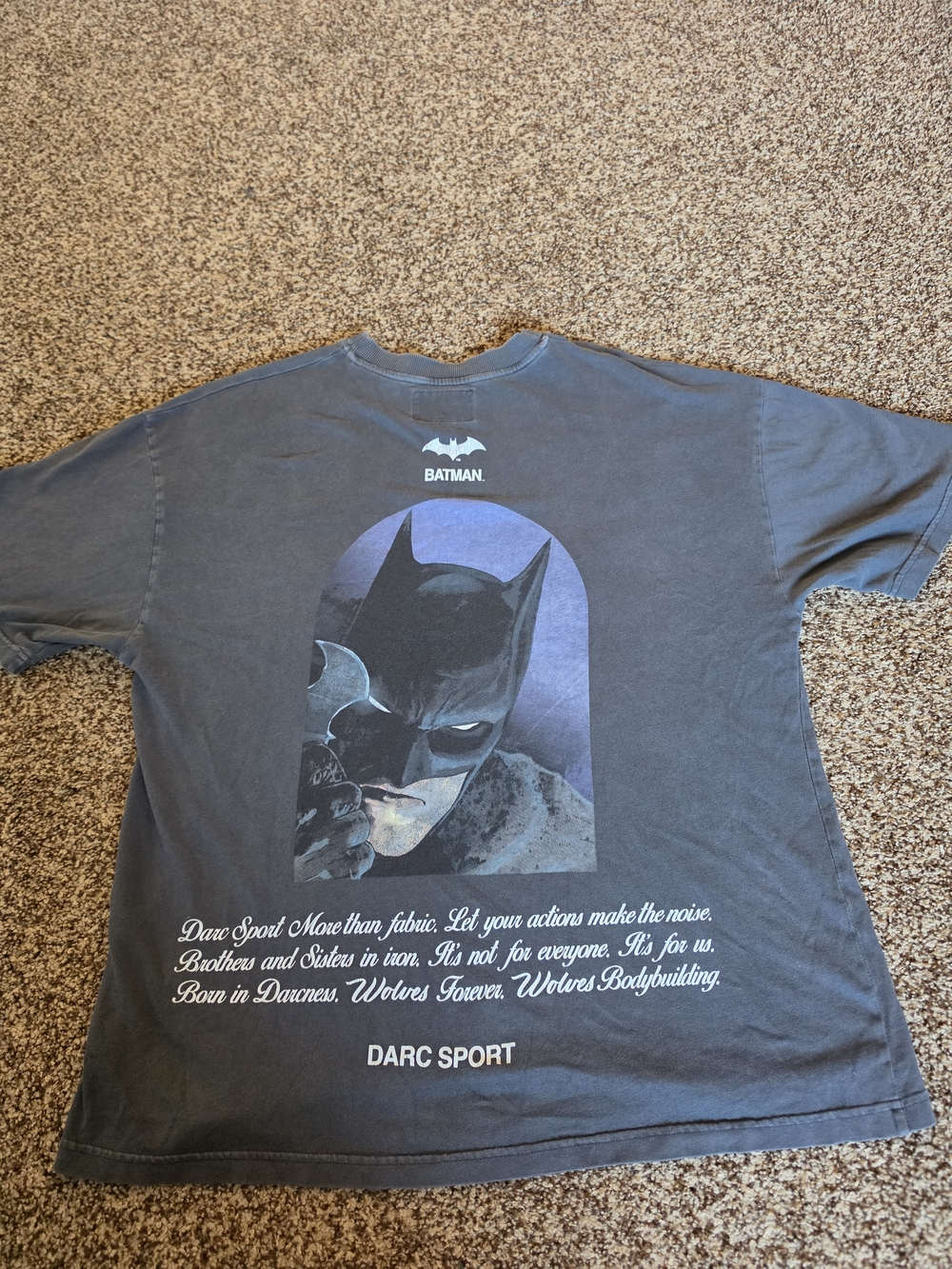DARC SPORT X THE DARC KNIGHT BATMAN “DARC SHADOWS” SUPER RARE SHIRT Size L